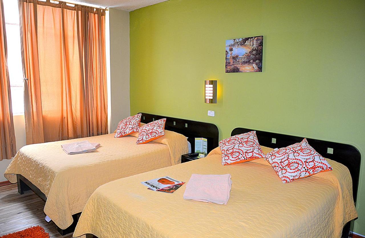 Hostal Terra 3 - Base Aerea Кито Экстерьер фото