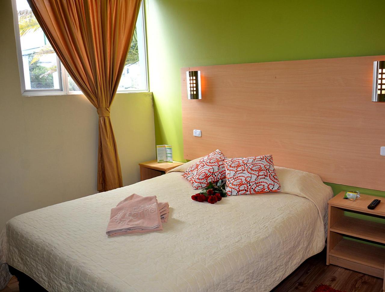 Hostal Terra 3 - Base Aerea Кито Экстерьер фото